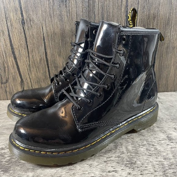 Dr. Martens 1460 J Glossy Black Leather 8 Eyelet Boots Ladies Women’s Size 5 - Picture 2 of 9